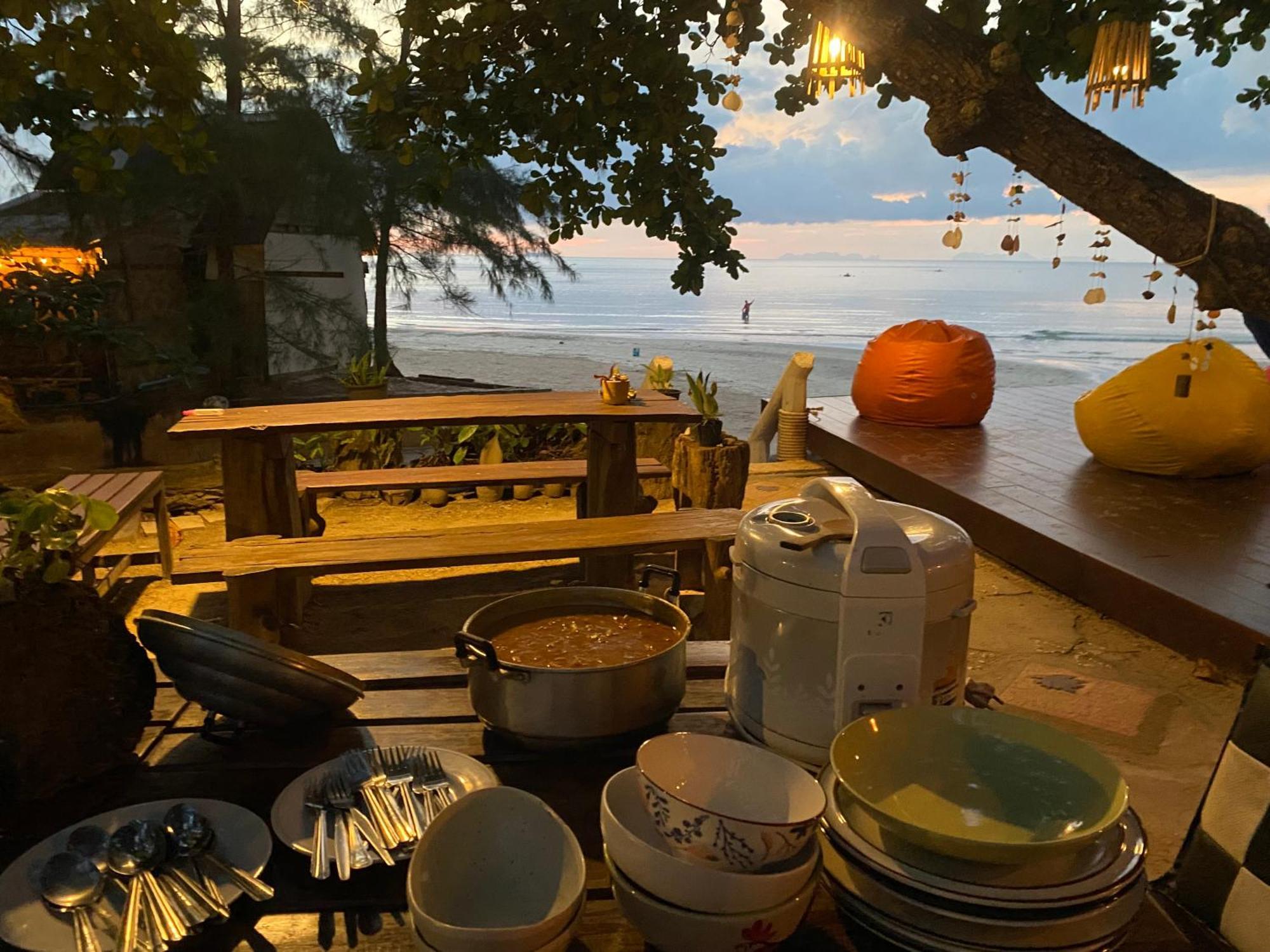 Coconut Lanta Resort @Klong Dow Beach Krabi Luaran gambar